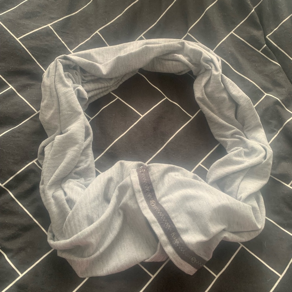 Lululemon scarf 🧣 - Picture 5 of 6